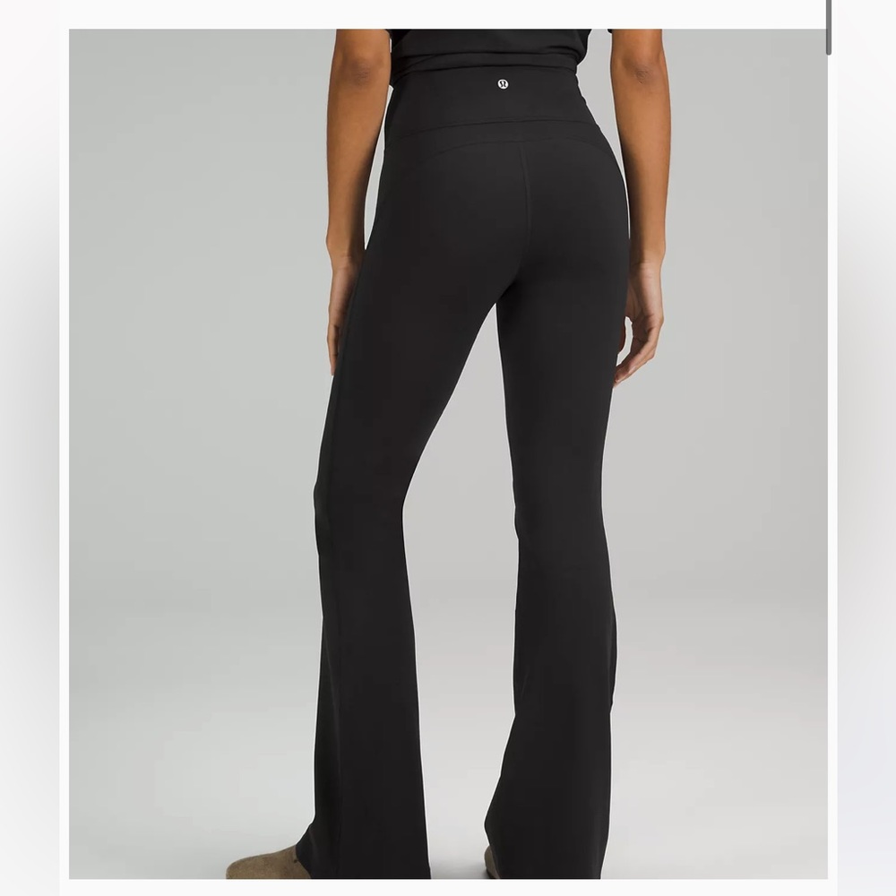 Groove Super-High-Rise Flared Pant